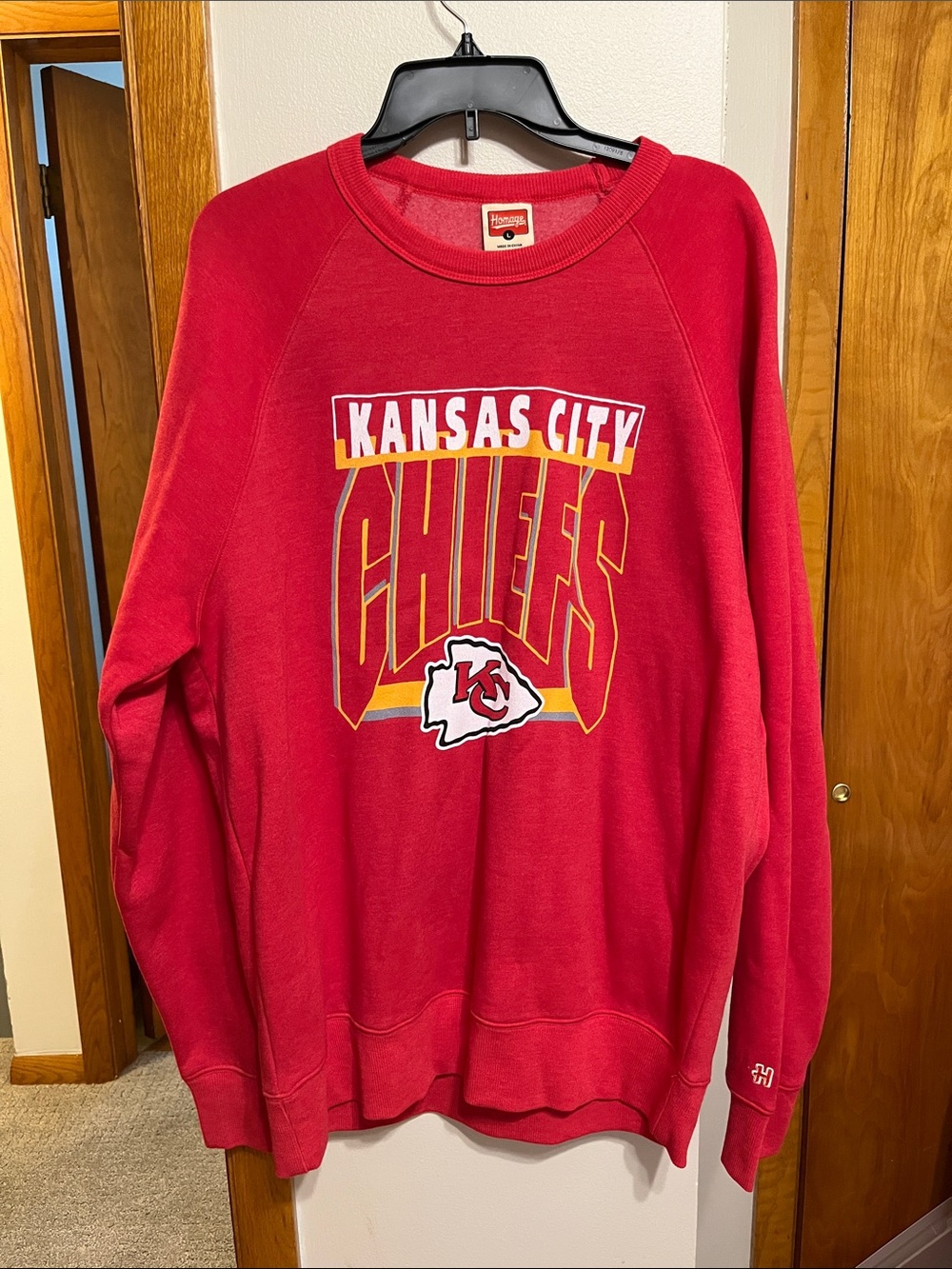 HOMAGE Red Kansas City Chiefs Graphic Crewneck